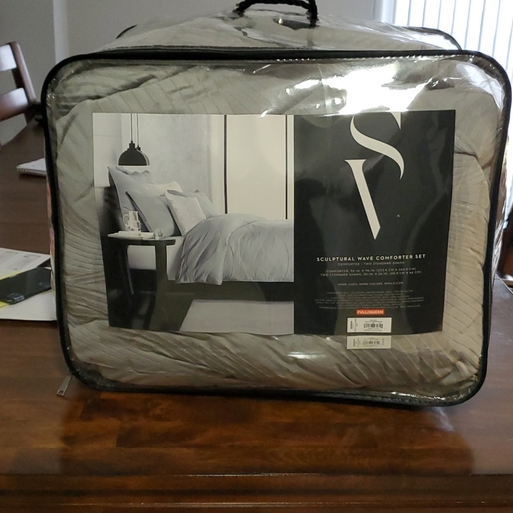 Comforter set